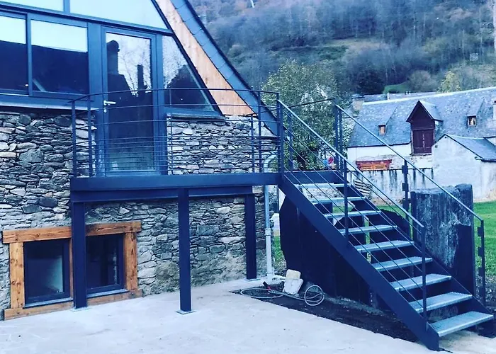 Les Granges De Clarabide * לודנוויל