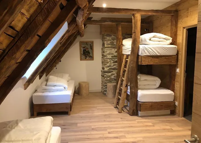 Les Granges De Clarabide * לודנוויל