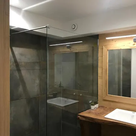 Les Granges De Clarabide *