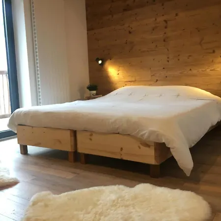 Les Granges De Clarabide בית נופש לודנוויל