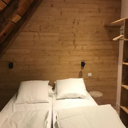 בית נופש Les Granges De Clarabide לודנוויל