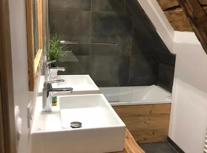 Les Granges De Clarabide Loudenvielle